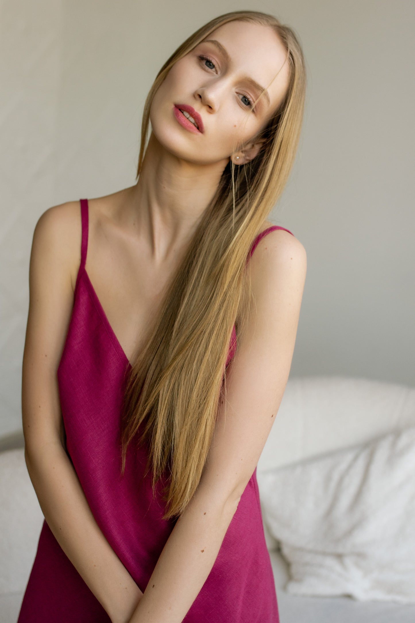 AMELIA LINEN MINI NIGHTDRESS - FUCHSIA