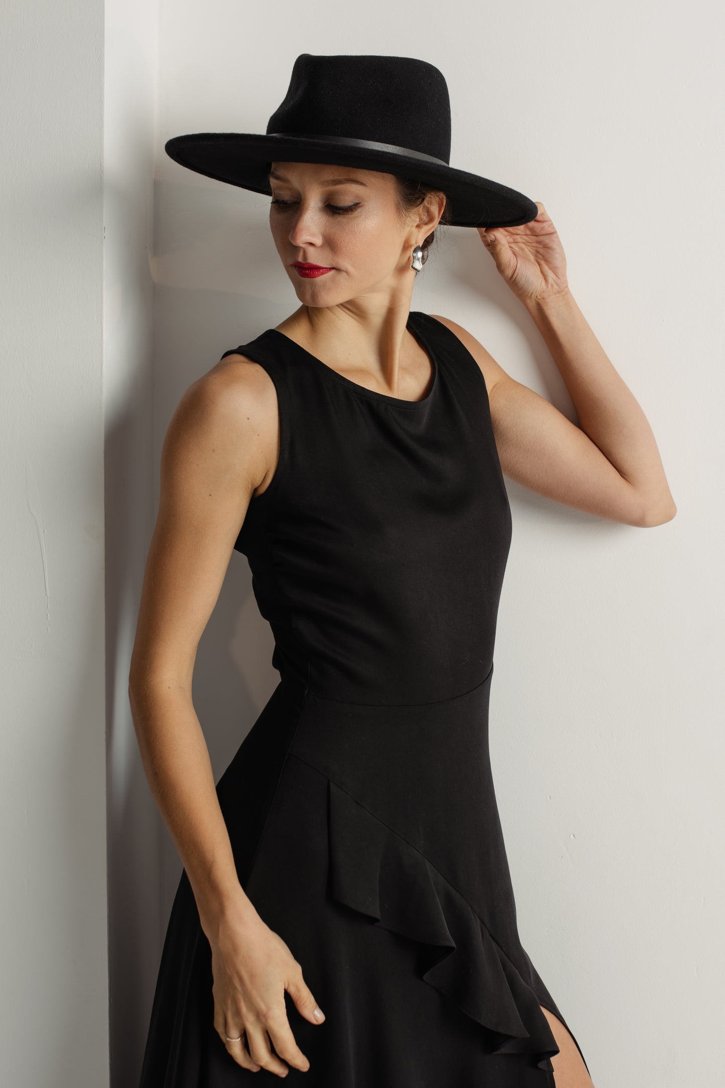 ASPEN ASYMMETRIC TENCEL™ MAXI DRESS - BLACK