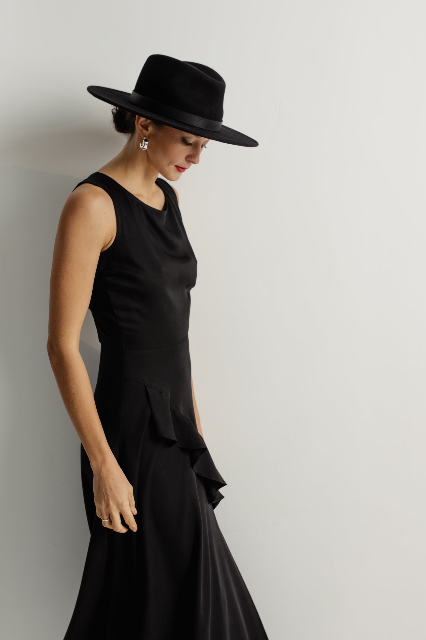 ASPEN ASYMMETRIC TENCEL™ MAXI DRESS - BLACK