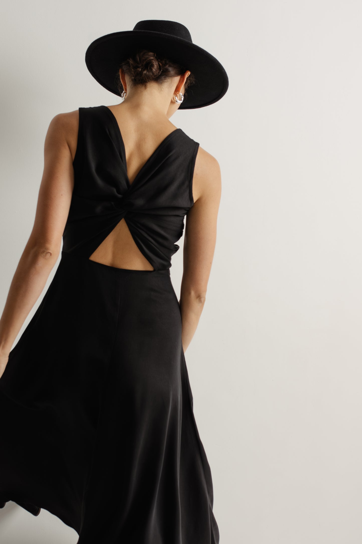ASPEN ASYMMETRIC TENCEL™ MAXI DRESS - BLACK