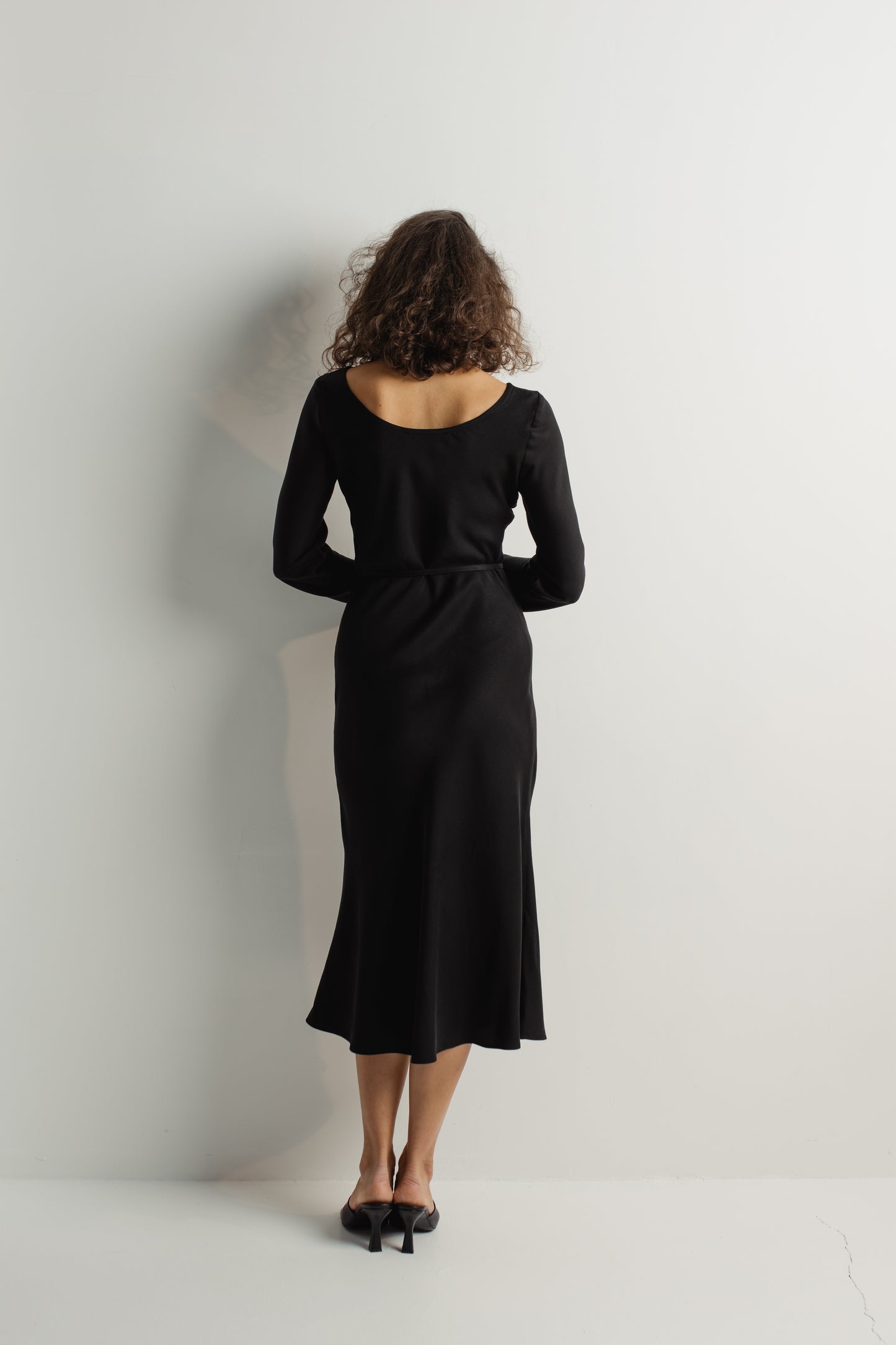 FLORENCE BIAS CUT TENCEL™ MIDI DRESS WITH SLEEVES - BLACK