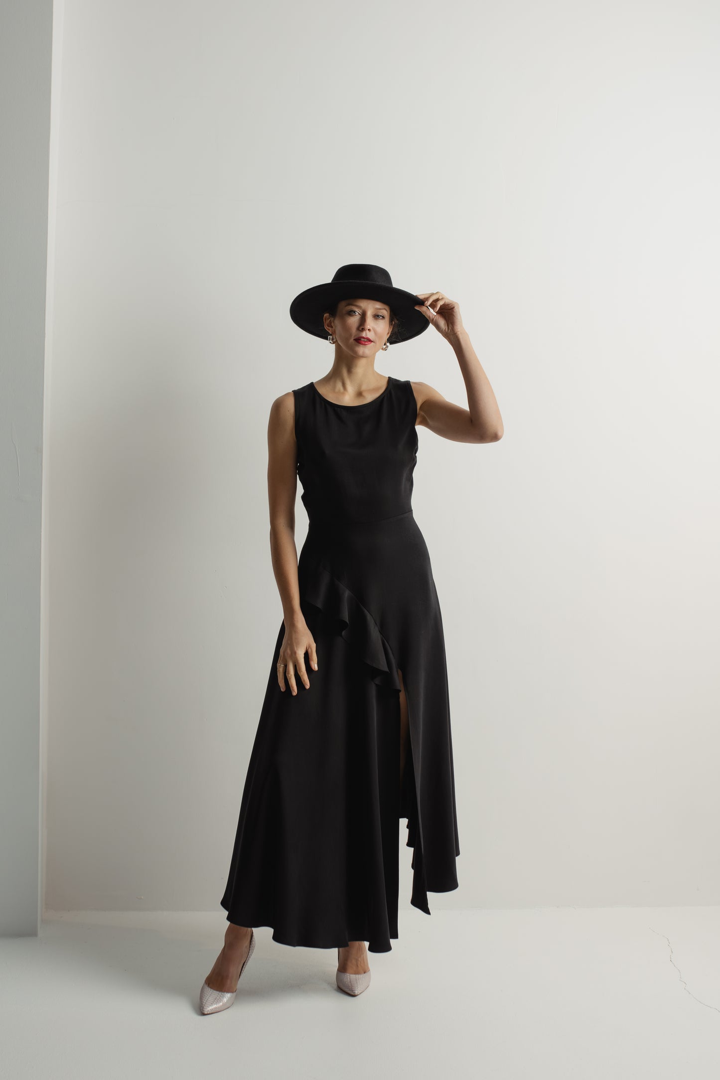 ASPEN ASYMMETRIC TENCEL™ MAXI DRESS - BLACK