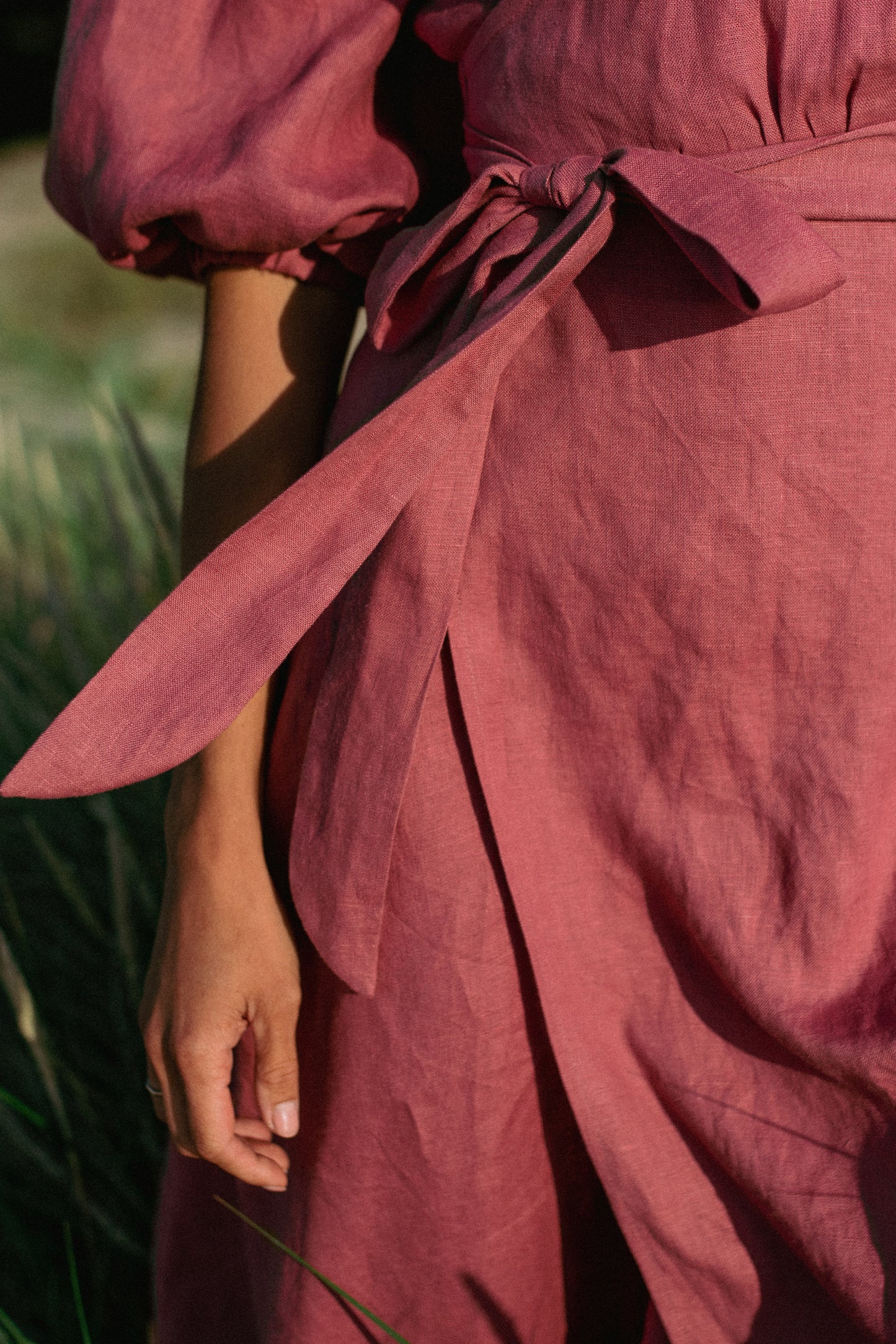 LOLA BALLOON SLEEVE LINEN MIDI WRAP DRESS - ROSE