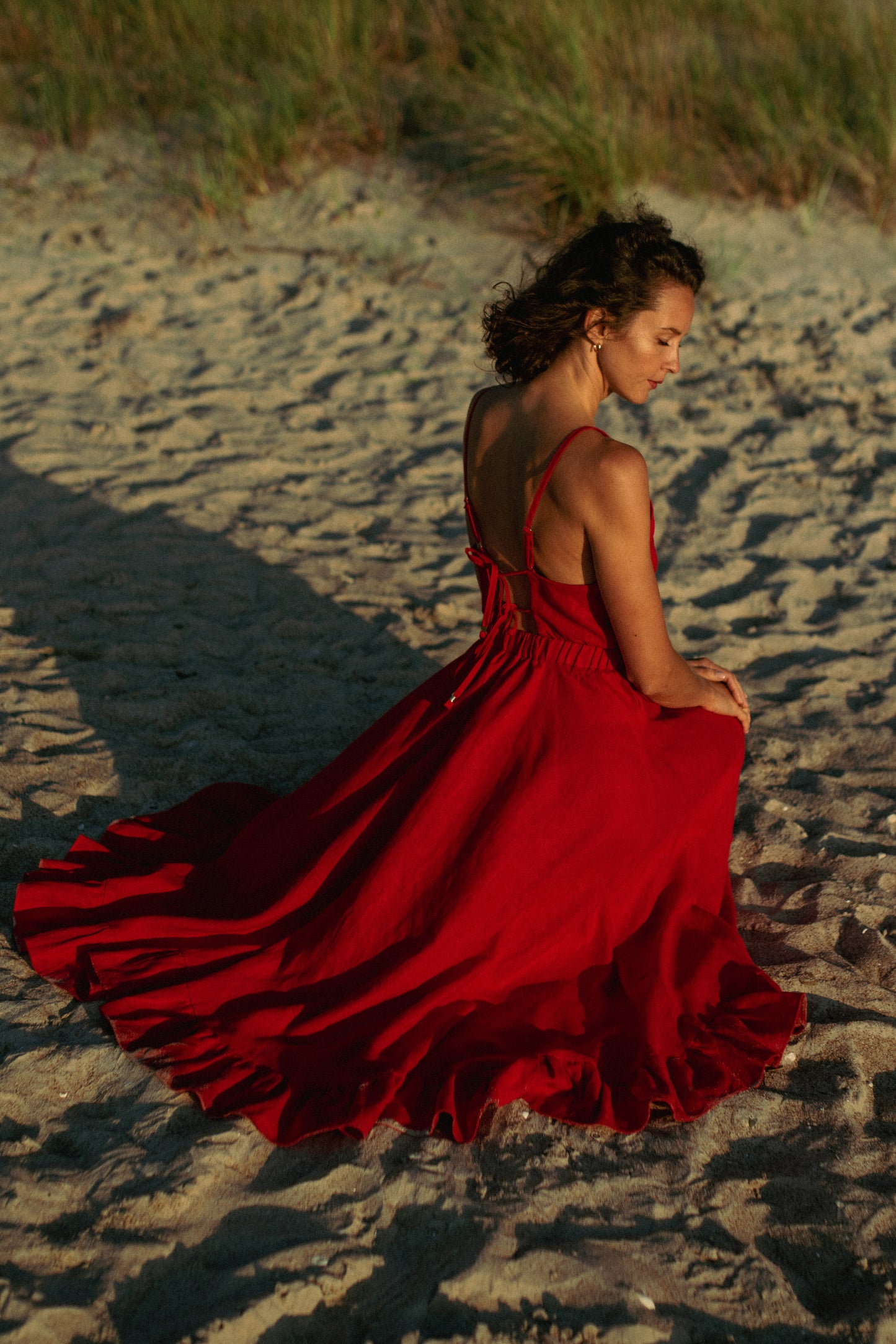 ARIELLE LINEN MAXI DRESS WITH OPEN BACK - RED