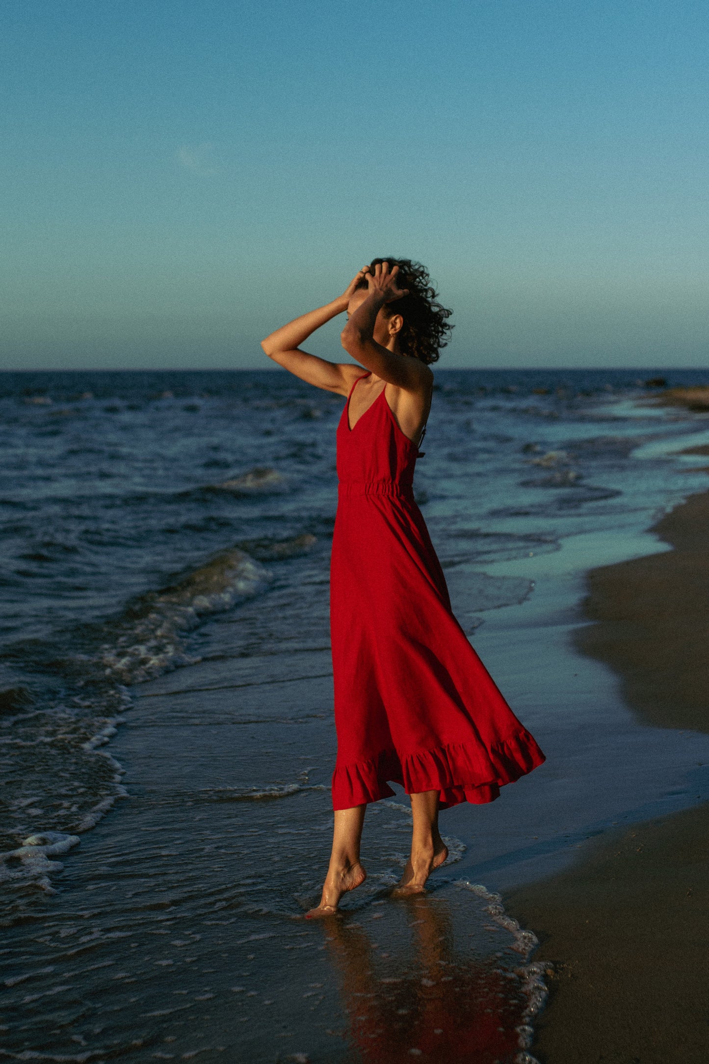 ARIELLE LINEN MAXI DRESS WITH OPEN BACK - RED