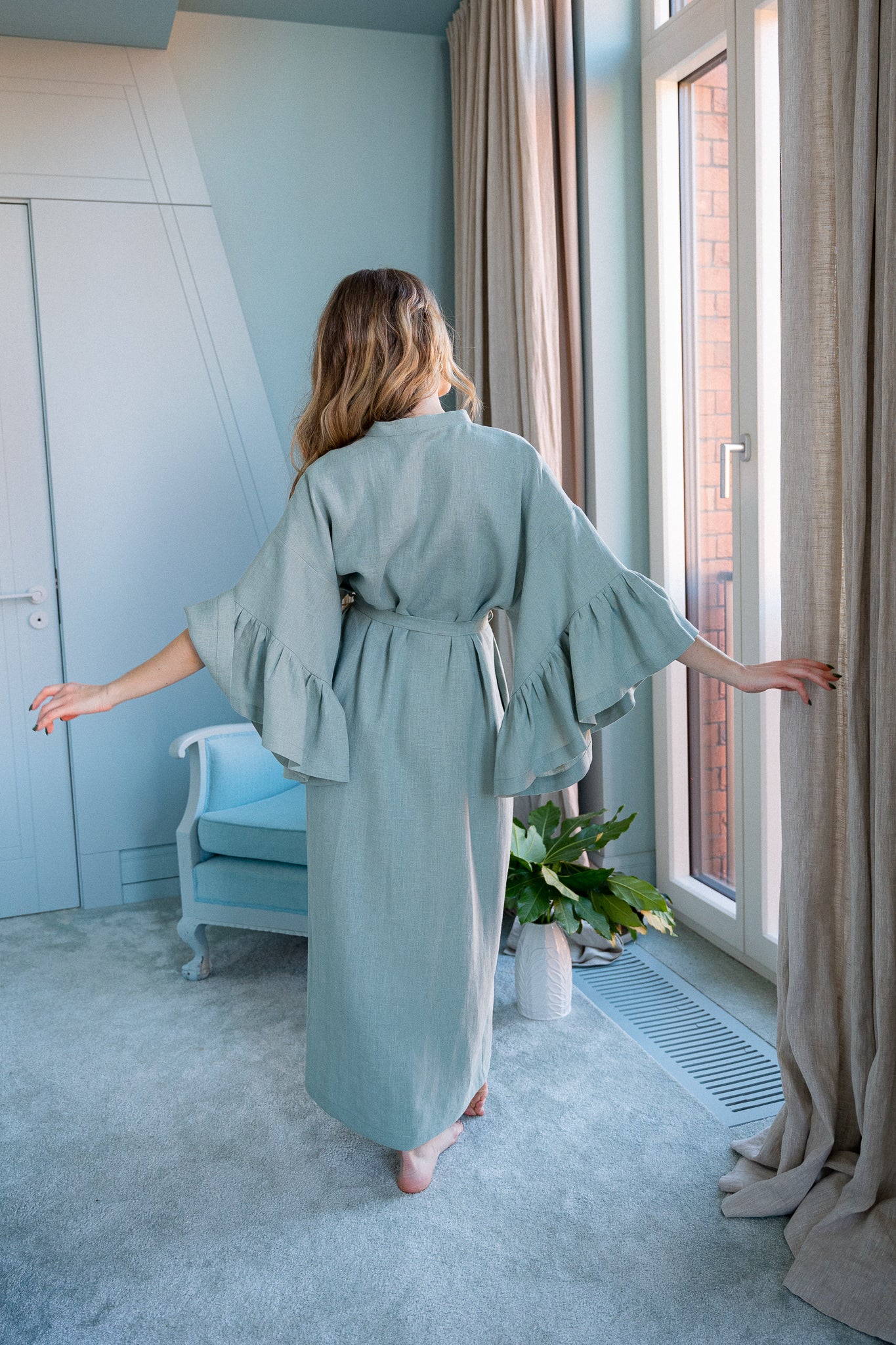BELLE RUFFLE SLEEVE LINEN MAXI ROBE - MINT GREEN