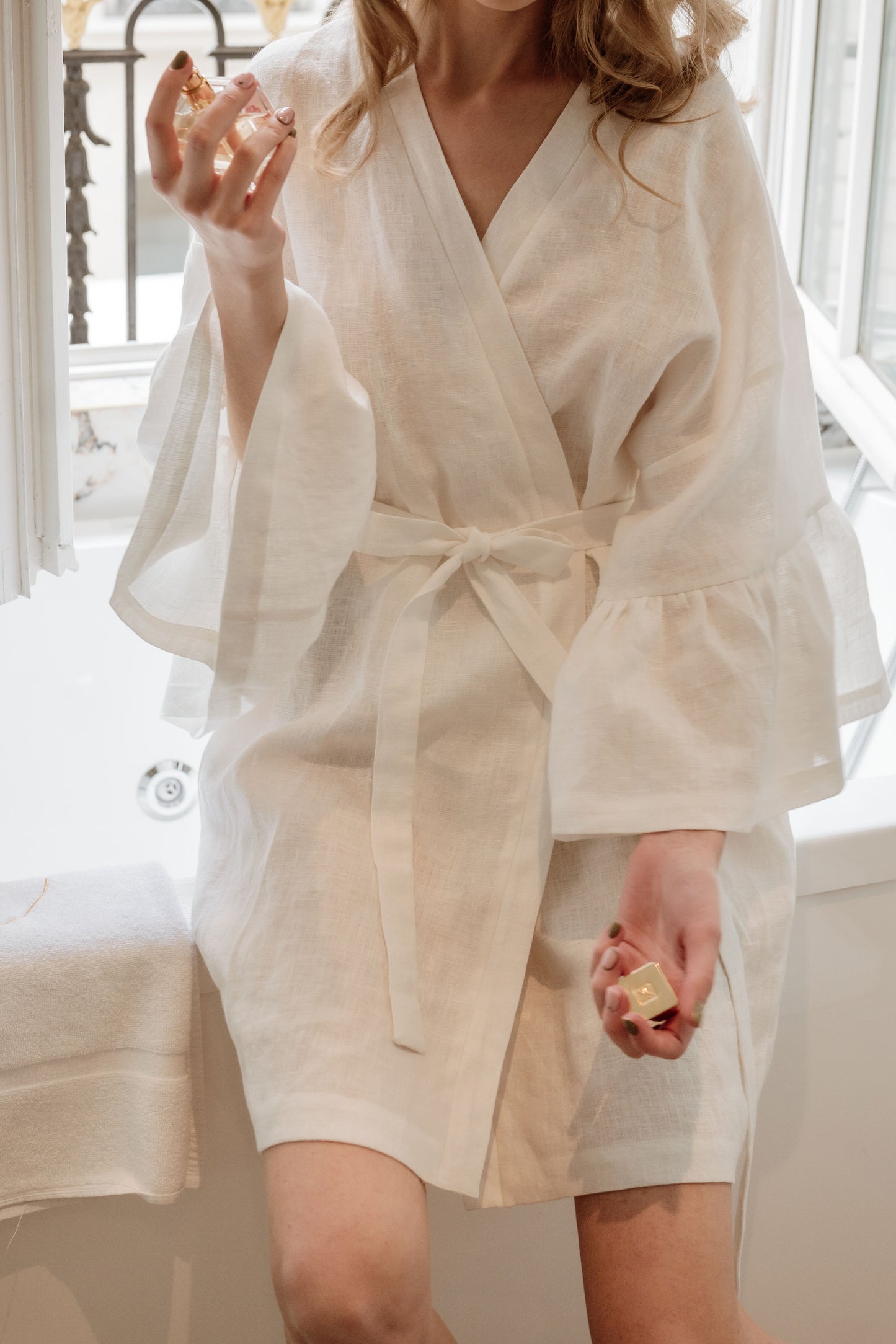 ELSA RUFFLE SLEEVE LINEN MINI ROBE - IVORY