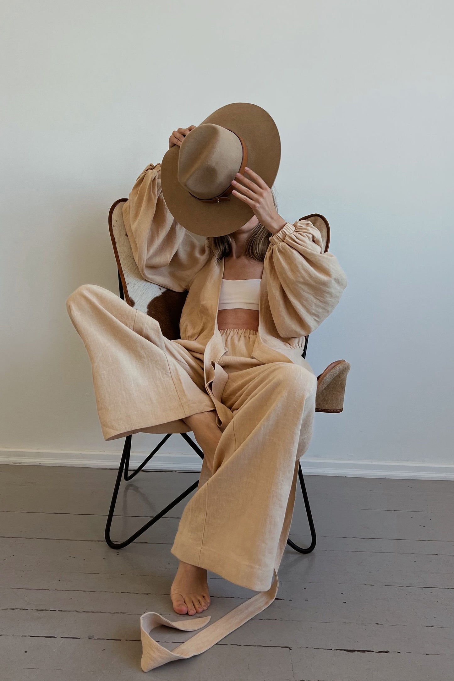 WIDE LINEN PANTS - SAND COLOUR