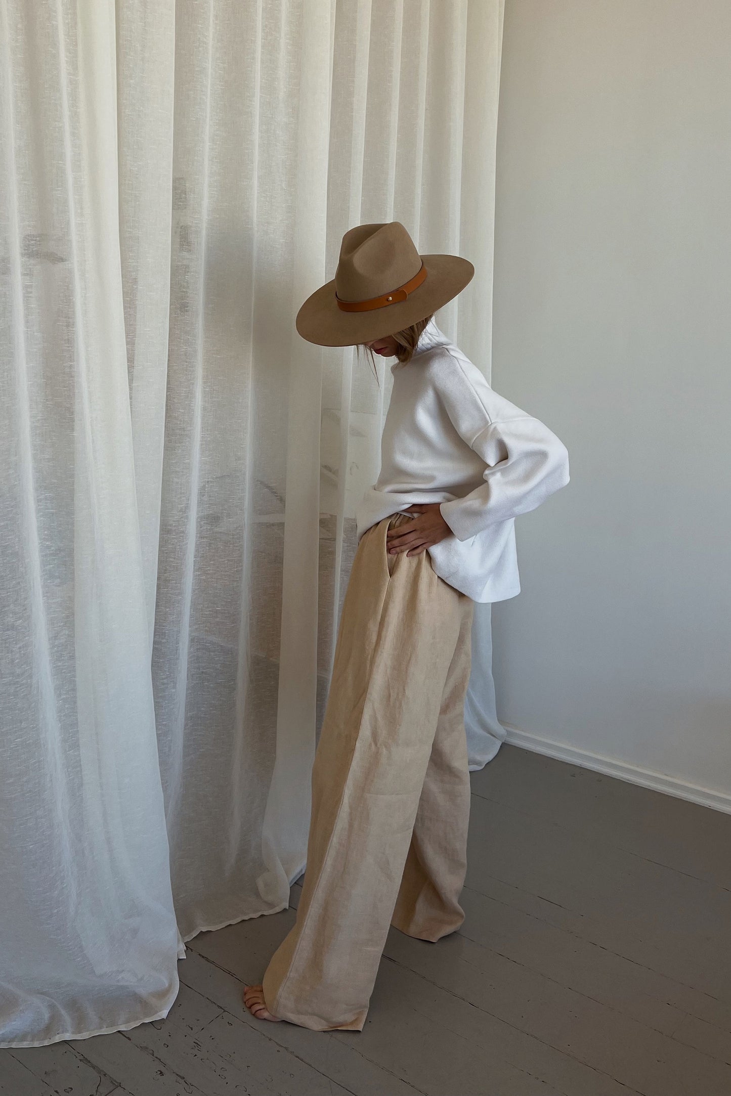 WIDE LINEN PANTS - SAND COLOUR