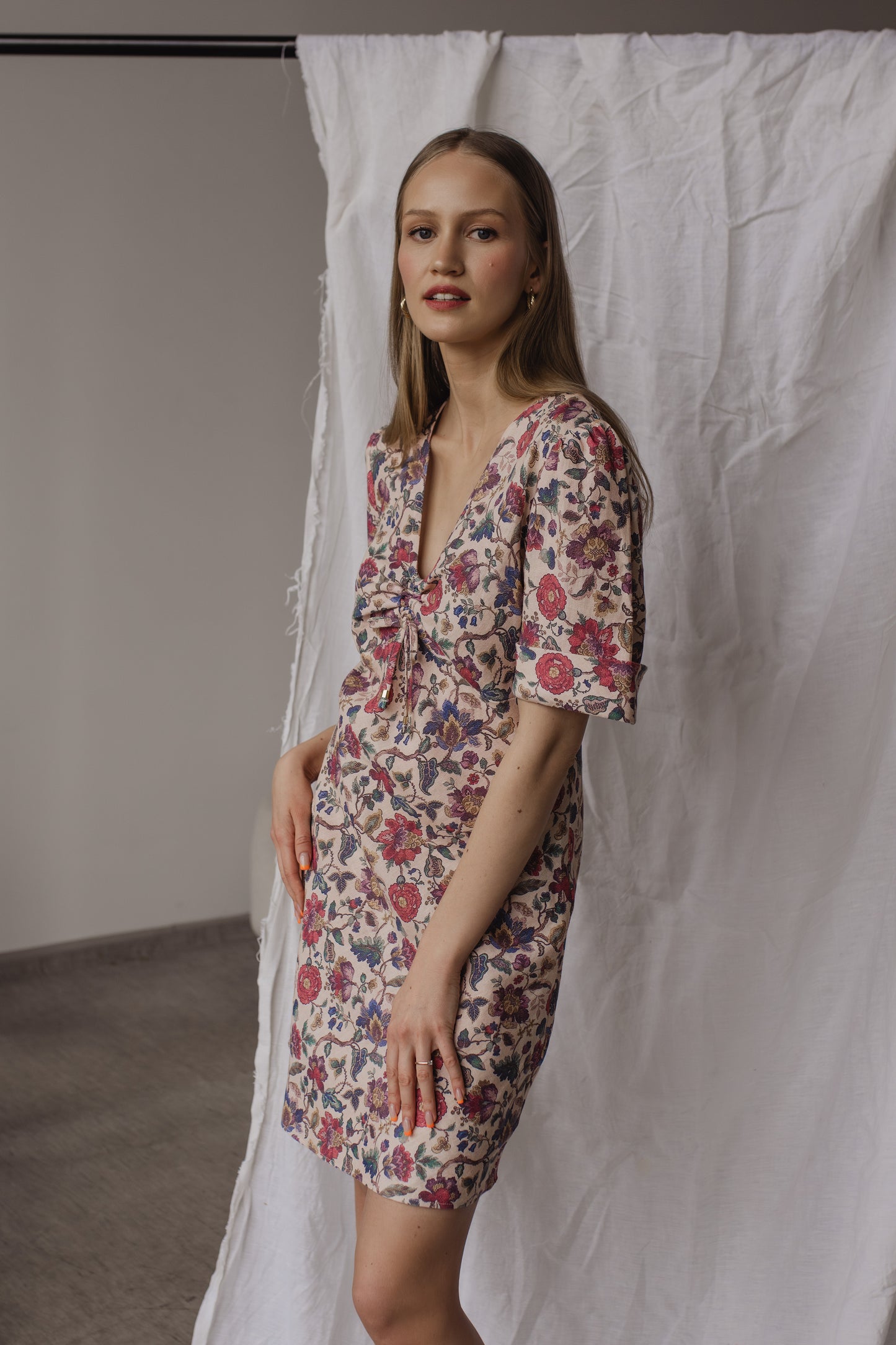 AVA PRINT LINEN MINI DRESS - FLOWER