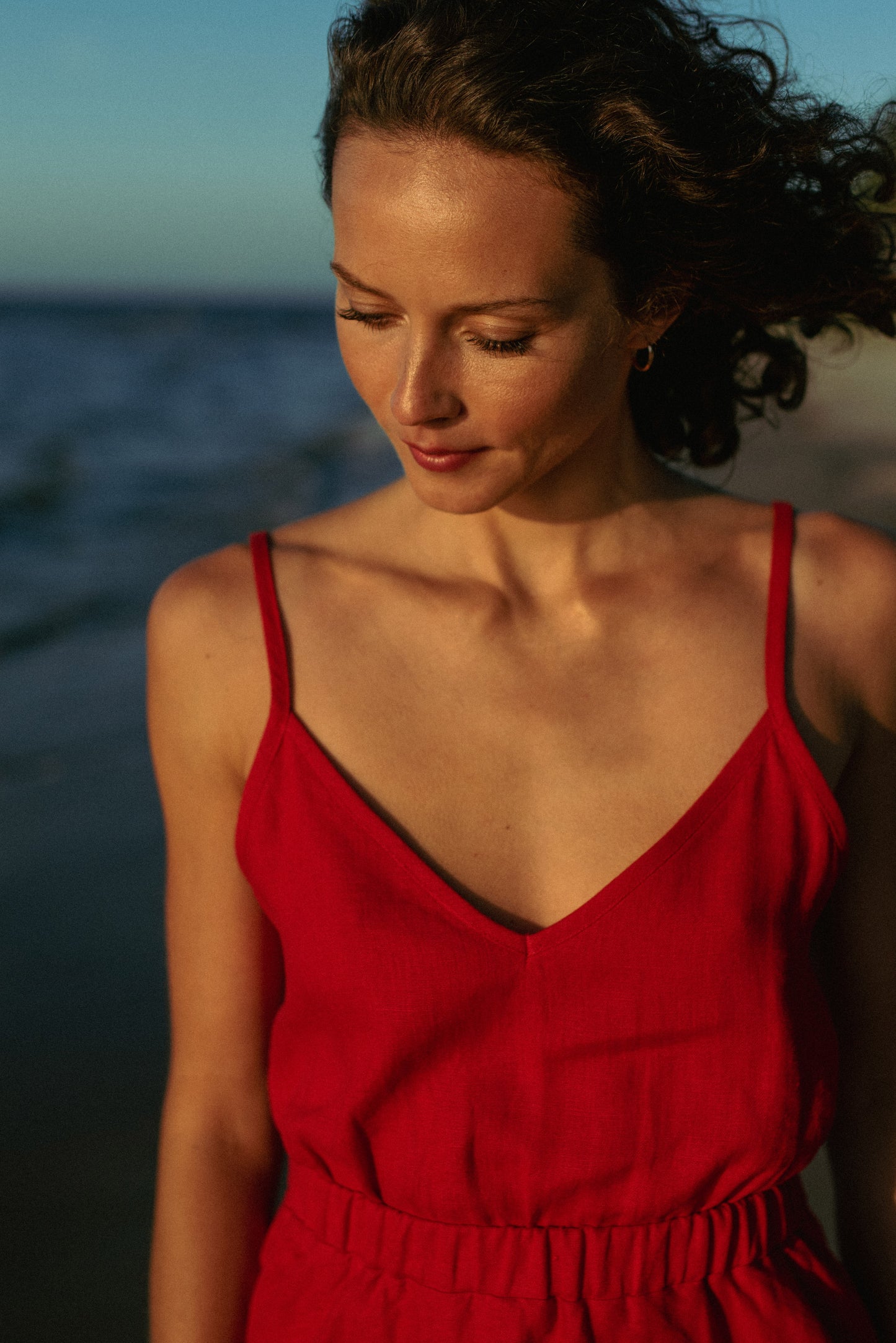 ARIELLE LINEN MAXI DRESS WITH OPEN BACK - RED